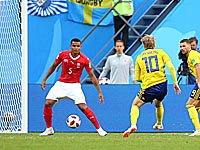 Шведы победили швейцарцев и вышли в четвертьфинал