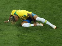 СМИ продолжают высмеивать Неймара: 