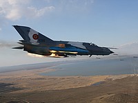 В Румынии во время показательного полета разбился истребитель МиГ-21, пилот погиб