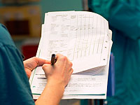 Два врача задержаны по подозрению в мошенничестве