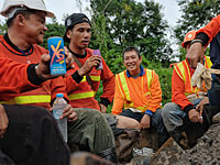 СМИ: из пещеры в Таиланде вывели еще двух детей