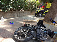 Возле стройки в Холоне на мужчину упала тяжелая балка