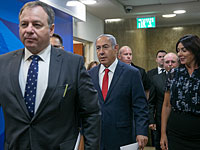 Подал в отставку политический советник главы правительства