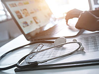 В приемном отделении больницы