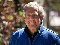 Лесли Мунвес, президент медиа-холдинга CBS, обвинен в сексуальных домогательствах