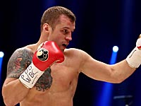 Бывший чемпион мира в тяжелом весе по версии WBC (его в полуфинале серии раздельным решением судей победил Александр Усик) уверенно одолел француза Брендона Десорье