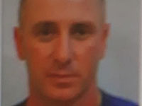 Полиция просит помощи в розыске подозреваемого в краже оружия у военнослужащей