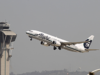 В штате Вашингтон разбился самолет Alaska Airlines, угнанный из аэропорта