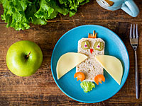 Кнессет утвердил инструкции по здоровому питанию в школах. Список запрещенных продуктов