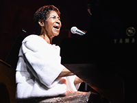 Умерла американская певица Арета Франклин – королева соула 
