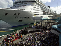 Британка провела 10 часов в море, выпав за борт круизного судна