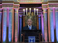 Нетаниягу посетил синагогу Вильнюса и почтил память Джона Маккейна