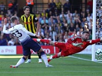 В битве лидеров победил 