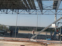 В Афуле в результате падения с крыши во дворе школы погиб мужчина