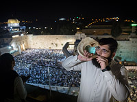 Канун Нового года: евреи читают покаянные молитвы. Фоторепортаж