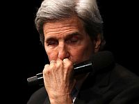 Трамп резко раскритиковал Керри за контакты с иранцами