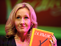 В новом романе Джоан Роулинг одним из злодеев стал антисемит и критик Израиля 