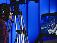 Впервые в Саудовской Аравии женщина провела вечерний выпуск новостей 