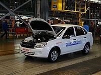 Владелец Lada Granta после поломки мотора отсудил у дилера втрое больше цены нового авто