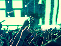 Трагедия на музыкальном фестивале Neverland: двое умерли, двое госпитализированы