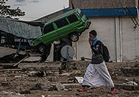 Разрушительные землетрясение и цунами на острове Сулавеси. Фоторепортаж