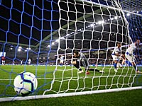 В матче команд Каяля и Ярмоленко на поле бросили фаллоимитатор