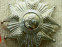 Во Франции наградили супругов, выследивших нацистского преступника Клауса Барби