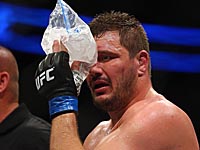 Реванша не будет. Митрион не встретится с Емельяненко, он проиграл Бейдеру. Победа Ларкина