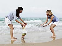 Израиль согласился на запрет усыновления российских детей однополыми парами и одиночками