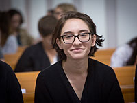 Верховный суд разрешил американке, которая провела две недели в аэропорту, въехать в Израиль