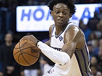 Эмбиид набрал 41 очко. Деаарон Фокс повторил рекорд Леброна Джеймса