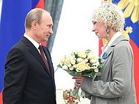 Актриса Татьяна Васильева попала в больницу: в вагоне метро ей защемило голову дверями