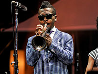 В Нью-Йорке в возрасте 49 лет умер джазовый трубач Рой Харгроув, дважды лауреат 