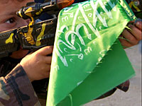 Боевика ХАМАС после его 12-летней отсидки в тюрьме встретил 5-летний сын