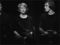 6 поводов сходить на спектакль SOS
