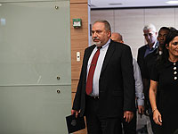 Палестинские СМИ: Либерман признал, что Израиль капитулировал 