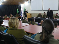 Либерман во время визита на границу Газы назвал капитуляцией соглашение с террористами