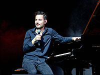 Петер Бенце: 