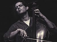 Знаменитого израильского виолончелиста
