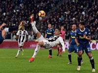 Криштиану Роналду забил победный мяч