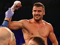 Украинец Гвоздик стал чемпионом мира, нокаутировав Стивенсона