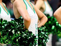 Скандал в российском баскетболе: капитан взял чирлидер за ягодицы. Теперь придется оправдываться