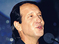 Умер известный израильский певец Игаль Башан