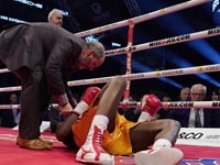 Проигравший украинцу титульный бой Адонис Стивенсон находится в больнице в