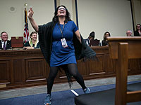 Конгрессмен Тлаиб будет давать присягу в Конгрессе, одетая в арабский тауб