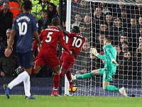 Битва гигантов.