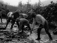 Российский суд разрешил называть репрессии 30-х