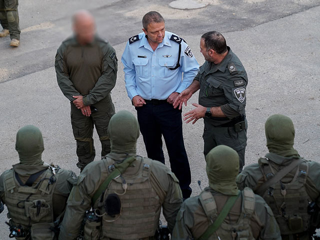Бойцы ЯМАМ встретились с родственниками жертв 