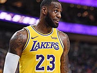 Леброн Джеймс извинился за антисемитские стишки