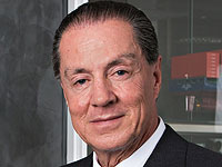 Эяль Офер объявил об уходе из СМИ, чтобы получить разрешение на покупку электростанций

